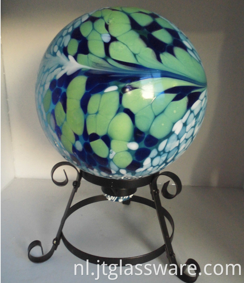 Gazing Garden Ball1